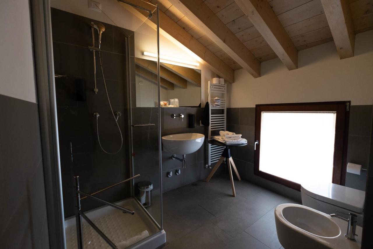 La Ripa Boutique Hotel Albino Exteriör bild